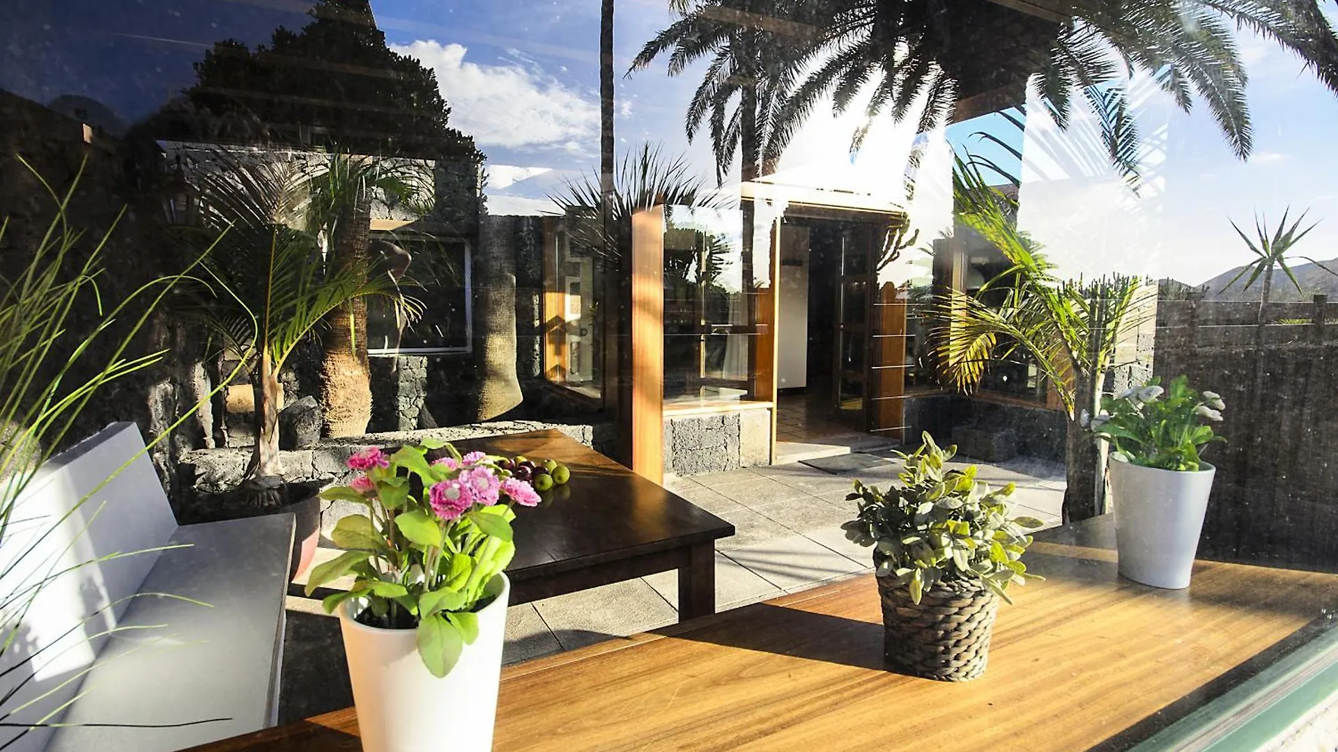 Ermita Perdomo Villa Masdache
